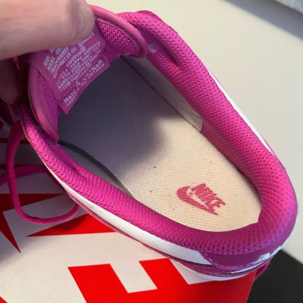 Nike Women's Pink and White Sneakers - Picture 5 of 5